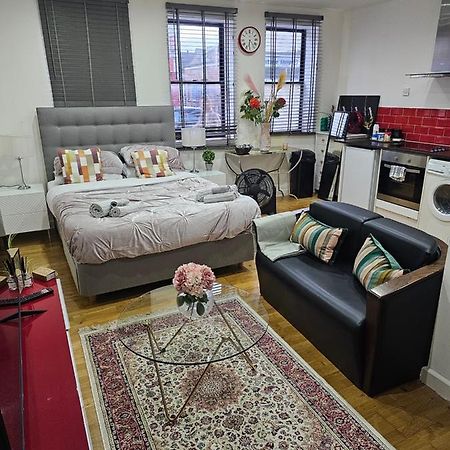 Empire Studio Apartment เบดฟอร์ด ภายนอก รูปภาพ