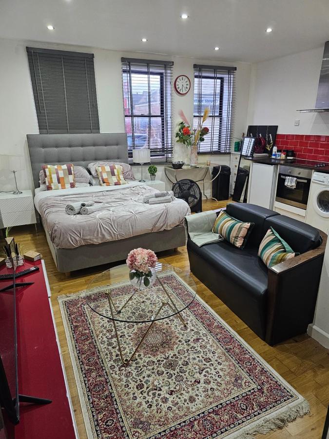 Empire Studio Apartment เบดฟอร์ด ภายนอก รูปภาพ